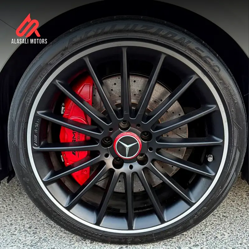 Mercedes-Benz A45s 4matic AMG 2018 With Full Carboon Fiber
Imported from Korea Gcc specifications - Image 18