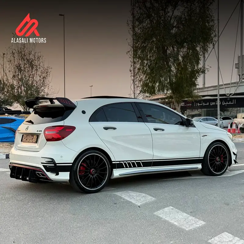 Mercedes-Benz A45s 4matic AMG 2018 With Full Carboon Fiber
Imported from Korea Gcc specifications - Image 6