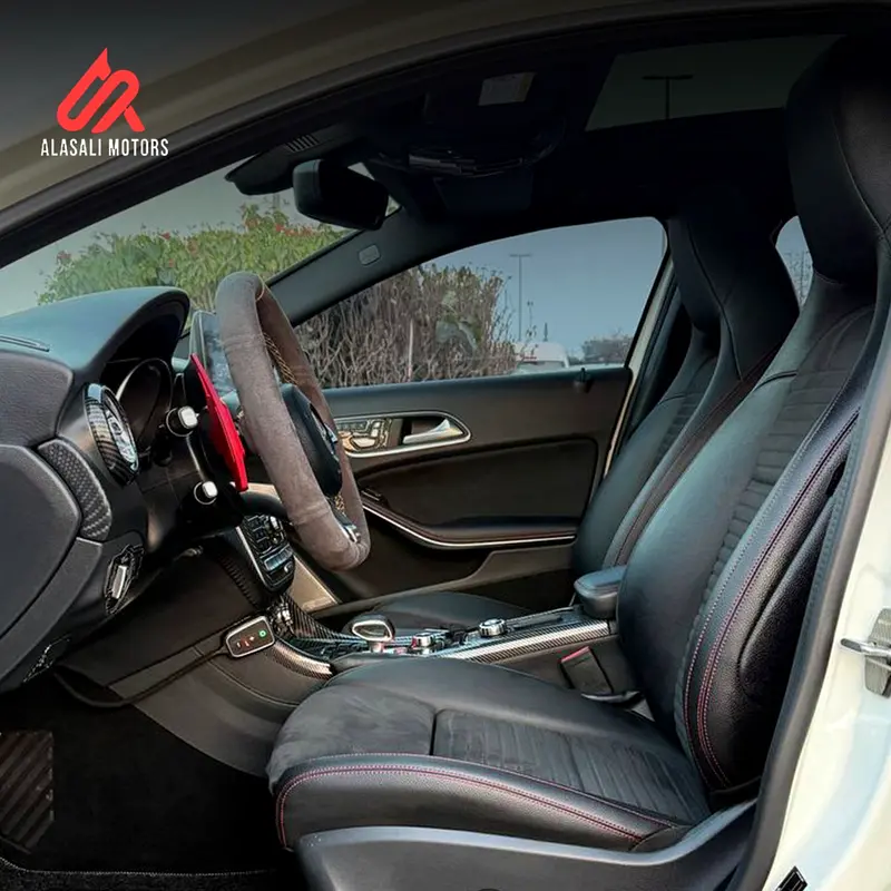Mercedes-Benz A45s 4matic AMG 2018 With Full Carboon Fiber
Imported from Korea Gcc specifications - Image 7