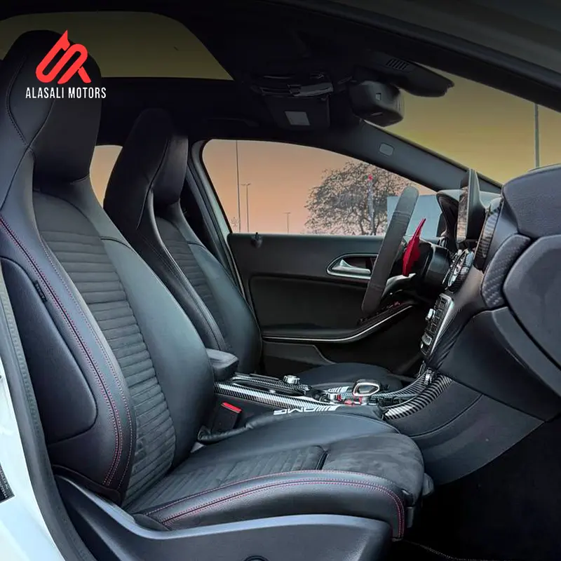 Mercedes-Benz A45s 4matic AMG 2018 With Full Carboon Fiber
Imported from Korea Gcc specifications - Image 8