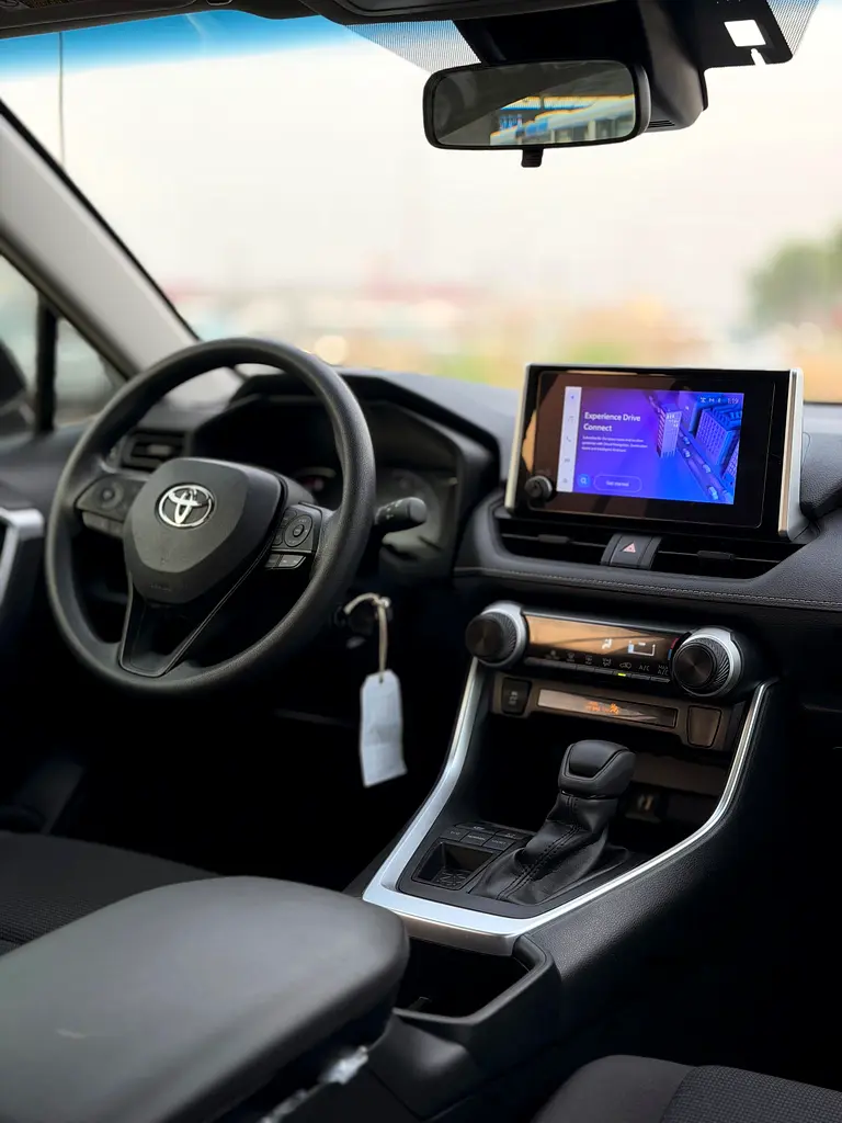 Toyota RAV4 MID - 2023 - FULL OPTION - Image 11