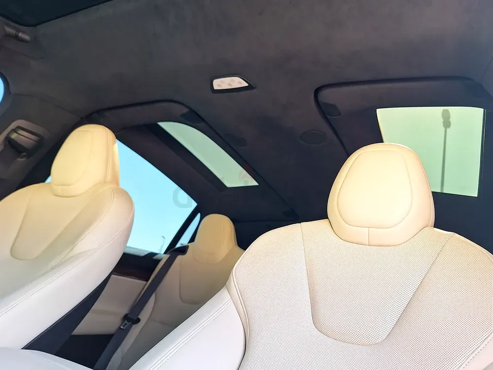 AED 3343/month | 2023 Tesla Model X Standard | GCC Specs | Ref#397990 - Image 12