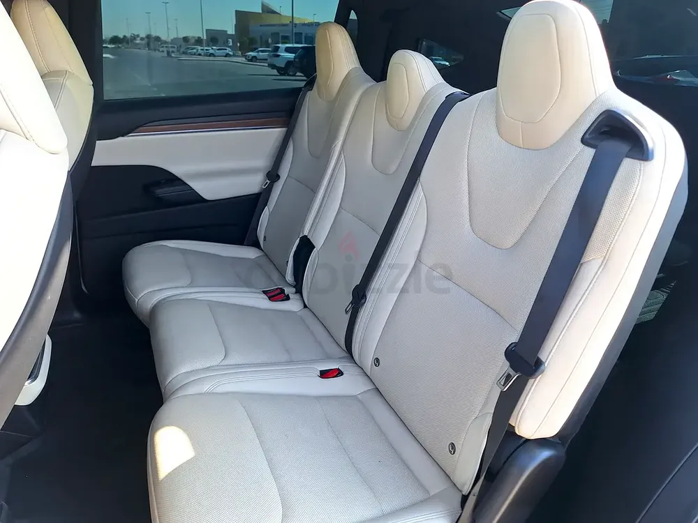 AED 3343/month | 2023 Tesla Model X Standard | GCC Specs | Ref#397990 - Image 13