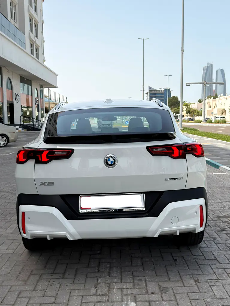 2026 BMW X2 18i - GCC Specs - 5 Years Warranty - 5 Years Free Service. Free insurance & tint - Image 9