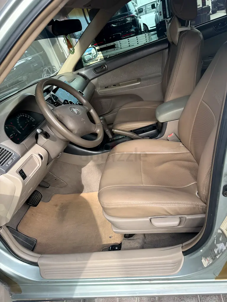 TOUOTA CAMRY GCC 2004 FREE ACCEDANT GOOD CONDITION - Image 11