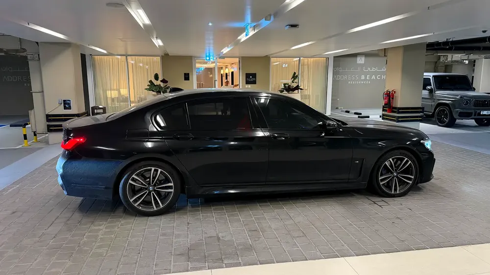 BMW 7 - Image 5