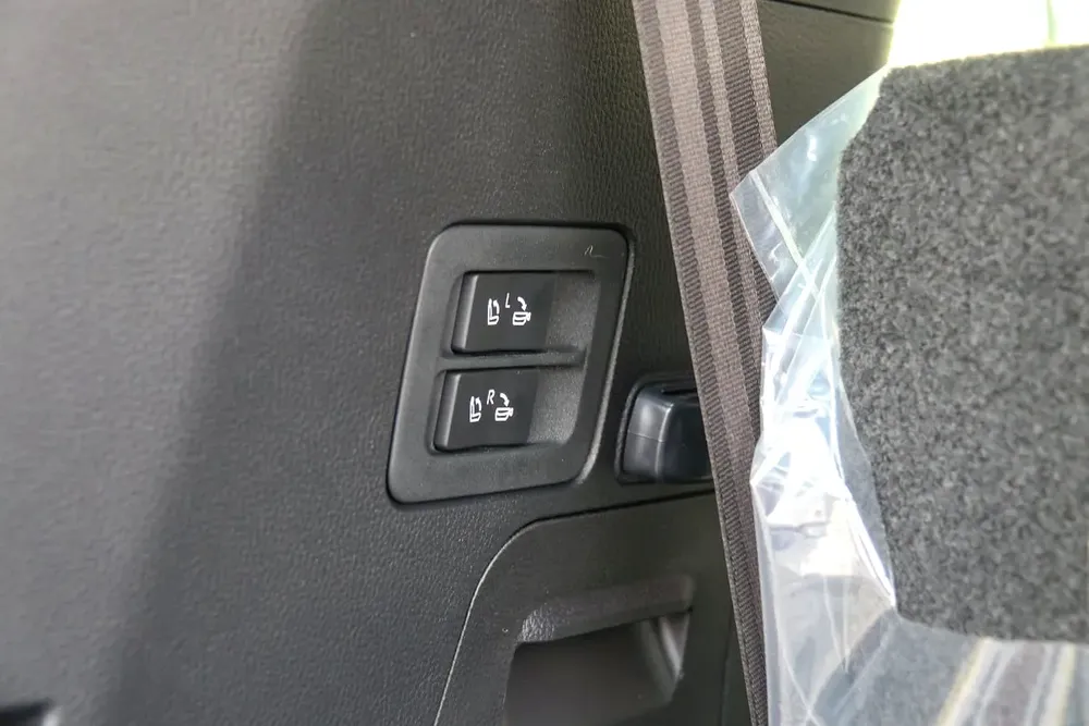 LAND CRUISER V6 3.5 HYBRID ZX-Z10 2026 - For Export - Image 18