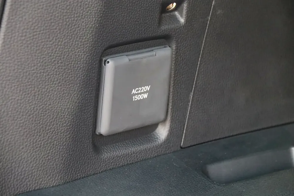 LAND CRUISER V6 3.5 HYBRID ZX-Z10 2026 - For Export - Image 19