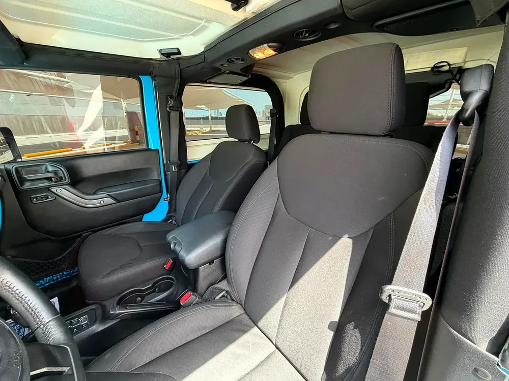 JEEP WRANGLER SPORT 2017 - GCC SPECS - FULL SERVICE HISTORY - NO ACCIDENTS - 2 KEYS - Image 8