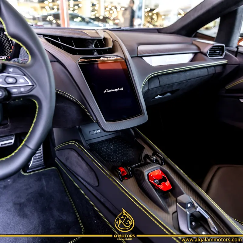 2024 LAMBORGHINI  REVUELTO BRAND NEW ( FREE SERVICE CONTRACT ) - Image 13