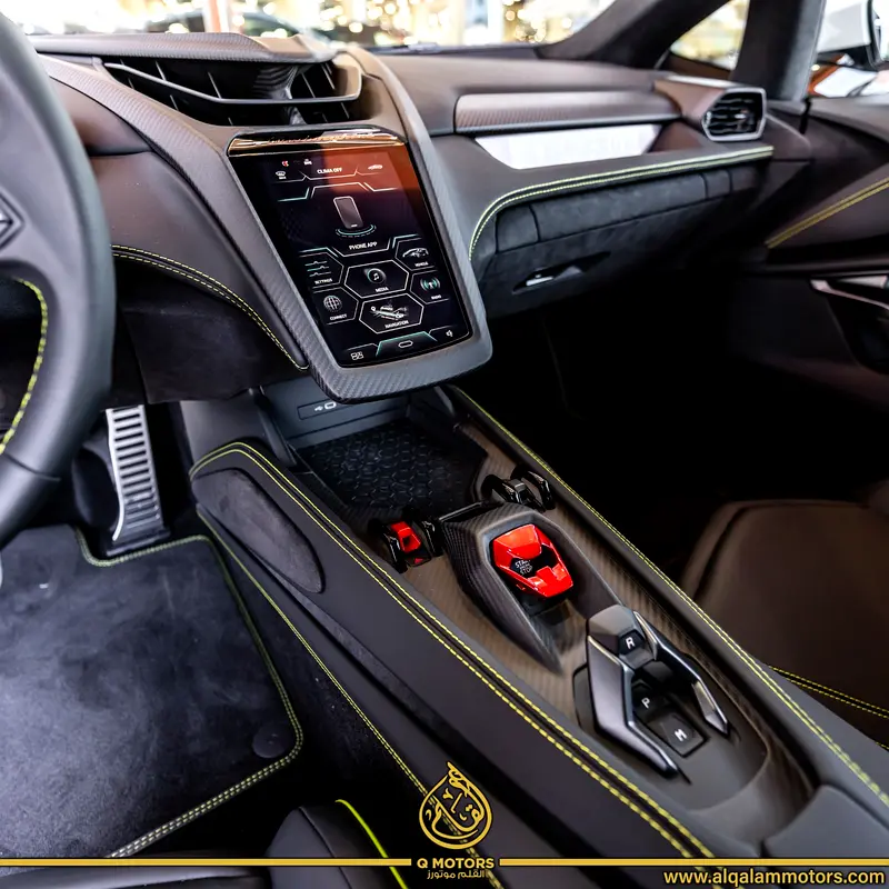 2024 LAMBORGHINI  REVUELTO BRAND NEW ( FREE SERVICE CONTRACT ) - Image 15