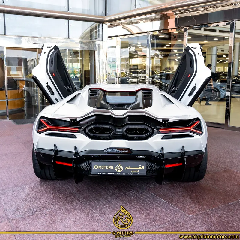 2024 LAMBORGHINI  REVUELTO BRAND NEW ( FREE SERVICE CONTRACT ) - Image 4