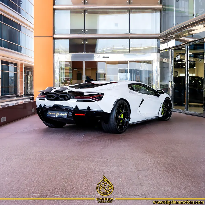 2024 LAMBORGHINI  REVUELTO BRAND NEW ( FREE SERVICE CONTRACT ) - Image 7