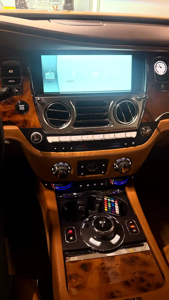 2014 Rolls-Royce Wraith Standard | GCC Specs | Pristine Condition - Image 8
