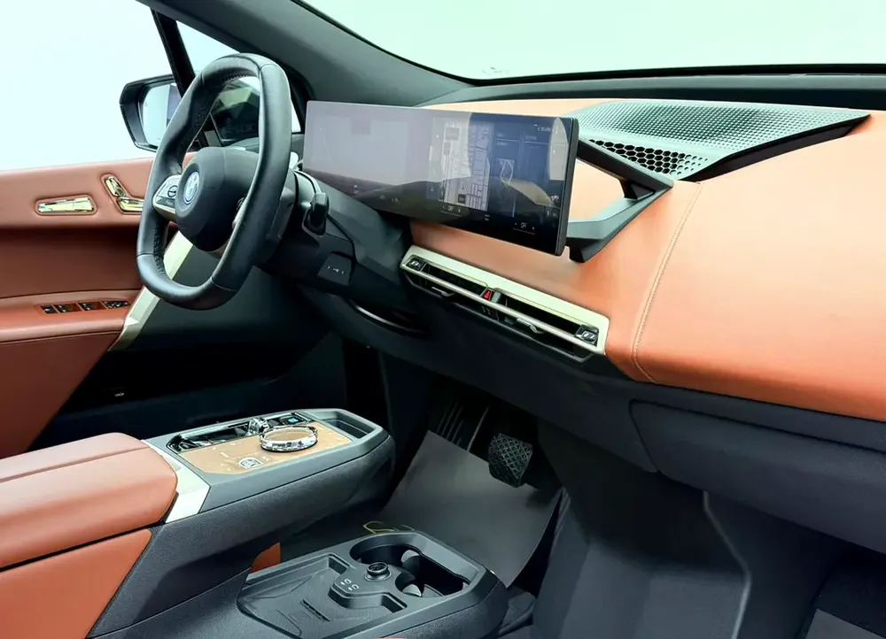 2022 BMW iX xDrive40, BMW Warranty+Service Contract+Full Service History, GCC - Image 14