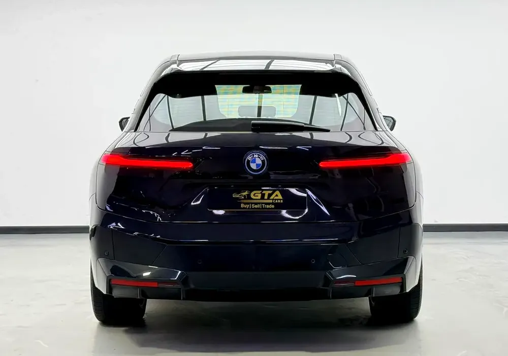 2022 BMW iX xDrive40, BMW Warranty+Service Contract+Full Service History, GCC - Image 6