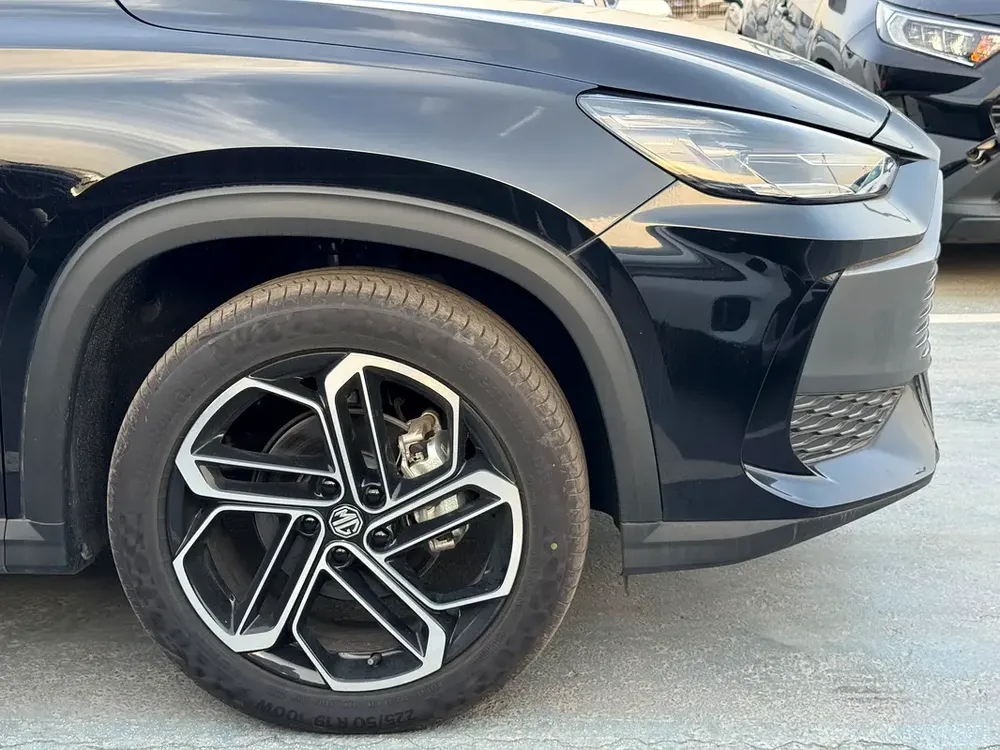 Deluxe 1.5L Turbo petrol 2024 GCC Export Price @ 55,500 AED - Image 13