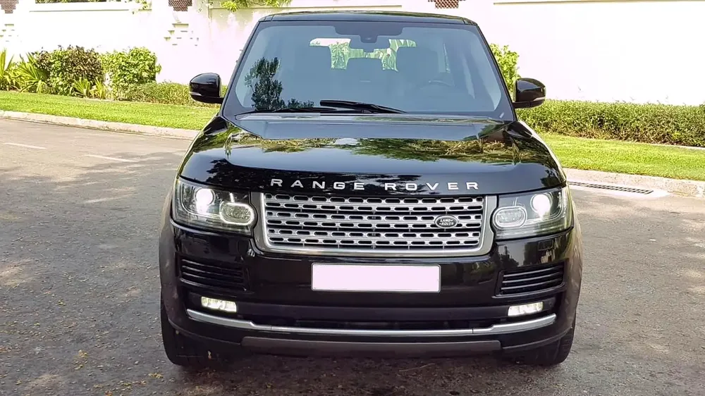Beautiful Range Rover Vogue V8 “”Supercharged “”Fully Loaded “” GCC “” Free Accidents - Image 5