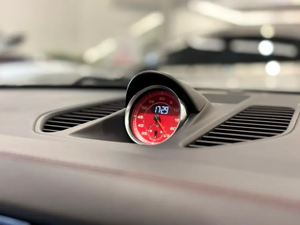 AED 14,330 P.M | 0% DOWN PAYMENT | PORSCHE 911 CARRERA GTS (991.2) | 3.0L TWIN-TURBO – 450 HP | 2018 - Image 14