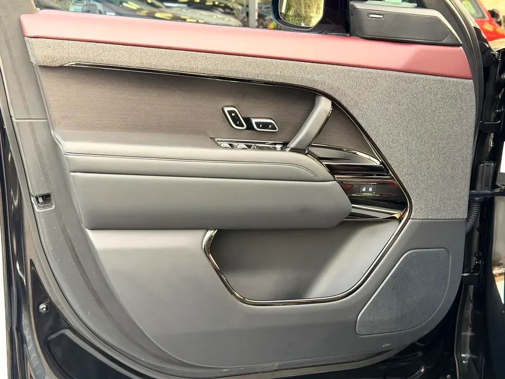 RANGE ROVER SPORT P400 HSE DYNAMIC 2023 GCC - Image 11