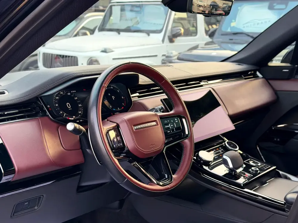 RANGE ROVER SPORT P400 HSE DYNAMIC 2023 GCC - Image 5