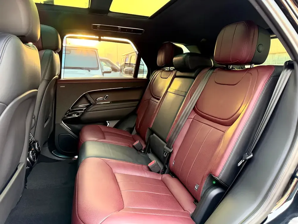 RANGE ROVER SPORT P400 HSE DYNAMIC 2023 GCC - Image 6