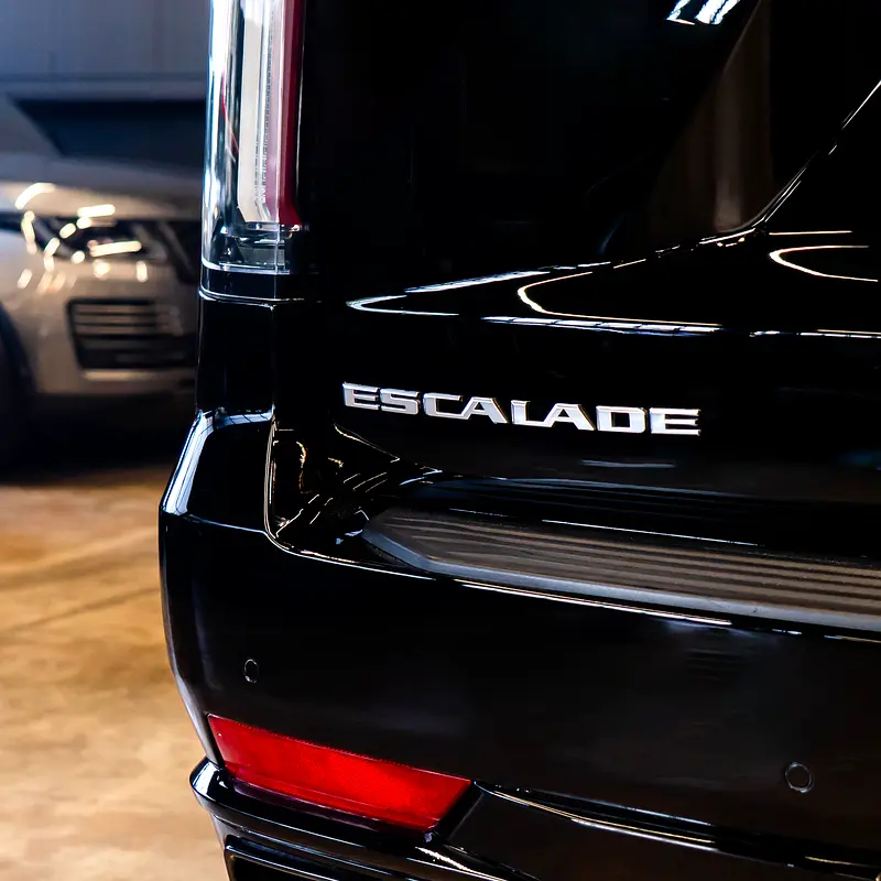 AED 4,024 P.M • 0% Downpayment • Cadillac Escalade Premium Luxury Platinum  • 1 Year Warranty - Image 5