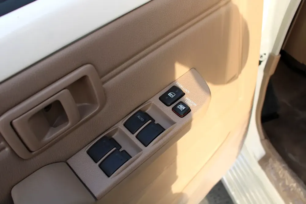 TOYOTA LANDCRUISER 79 2.8L DIESEL 4WD DOUBLE CAB STD - MANUAL - Image 6