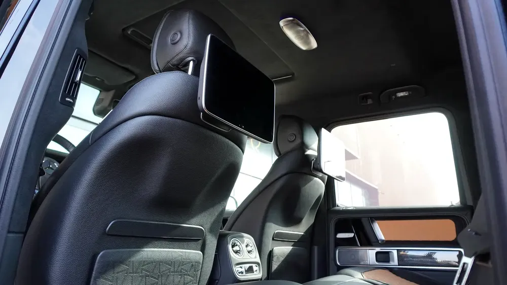 2025 Mercedes-Benz G700 Brabus | Original | Brand New 0km | Coming with a Brabus Bike - Image 16