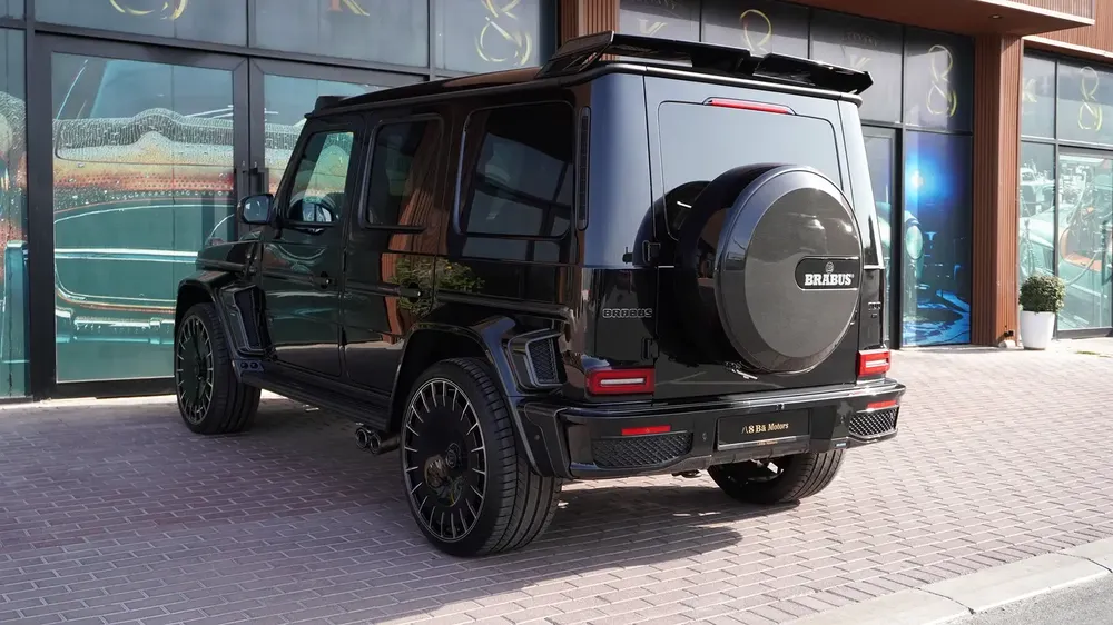 2025 Mercedes-Benz G700 Brabus | Original | Brand New 0km | Coming with a Brabus Bike - Image 4
