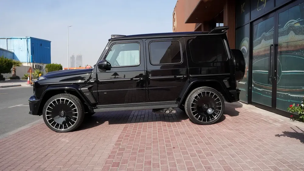 2025 Mercedes-Benz G700 Brabus | Original | Brand New 0km | Coming with a Brabus Bike - Image 8