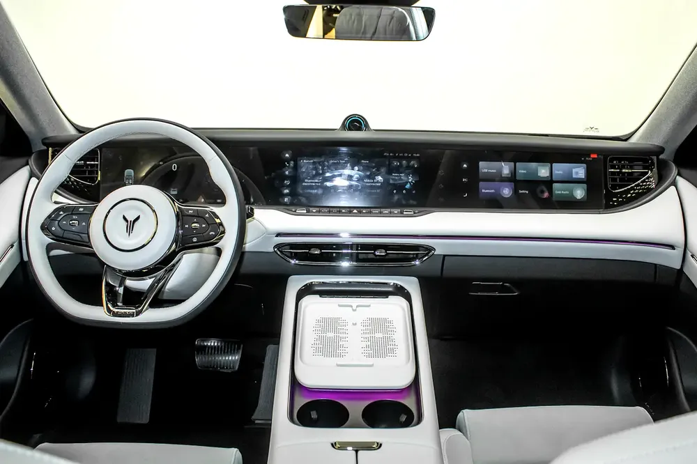 VOYAH FREE | 2025 | AWD | EREV - Image 10