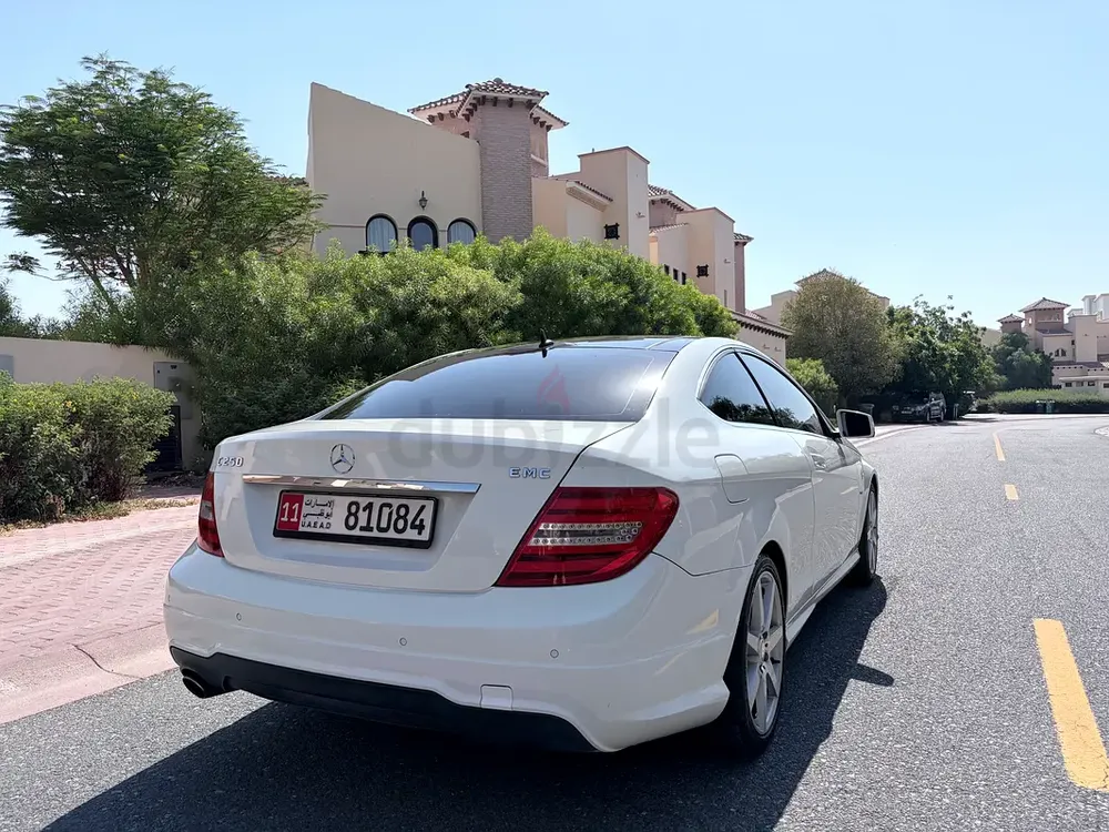 2012 Mercedes-Benz C-Class C250 Sport | GCC Specs | Low Mileage - Image 4