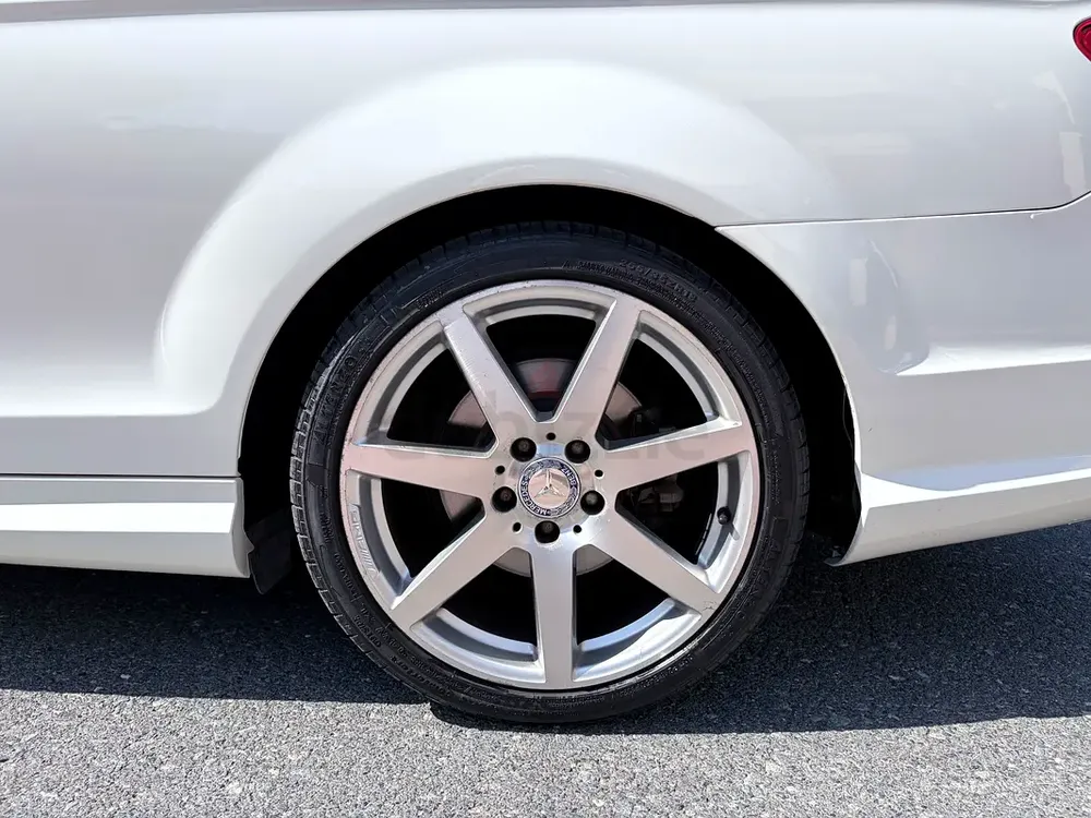 2012 Mercedes-Benz C-Class C250 Sport | GCC Specs | Low Mileage - Image 9