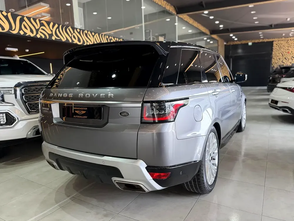 2020 Land Rover Range Rover Sport HSE - American Specs - Image 4