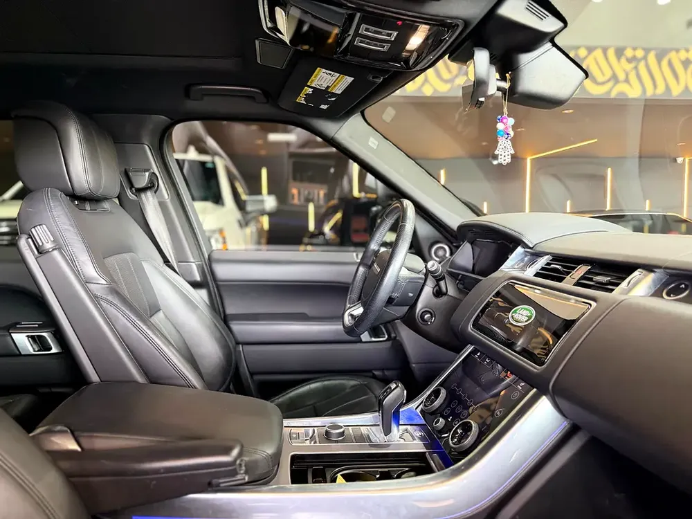 2020 Land Rover Range Rover Sport HSE - American Specs - Image 7