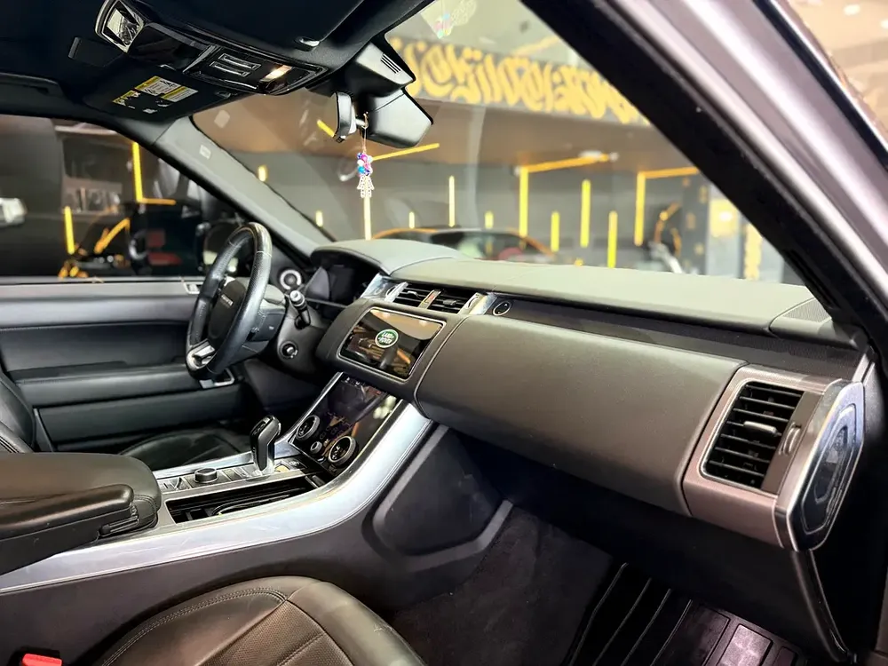 2020 Land Rover Range Rover Sport HSE - American Specs - Image 9