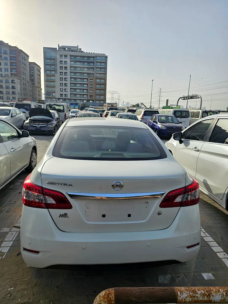 Well Maintained Nissan Sentra SV 2018 | GCC Specs - Image 16