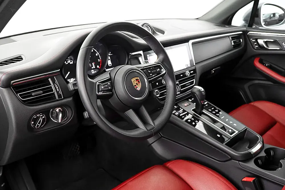 4,811 AED / 60 months | 0% DP | 2024  Porsche Macan 2.0L | Porsche Warranty - Image 7
