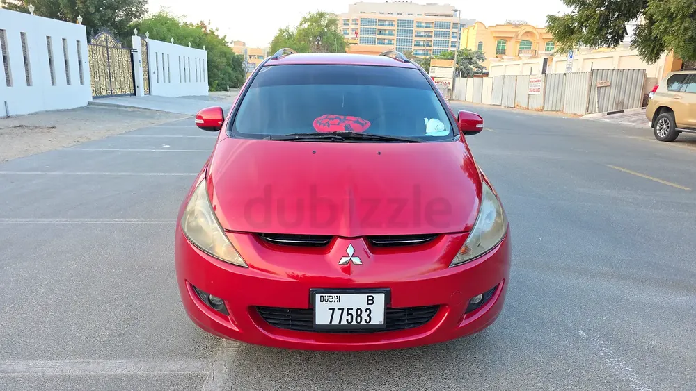 Mitsubishi Grandis 2010 GCC Lady Driven 2nd Owner Accident Free Well Maintained - Image 5