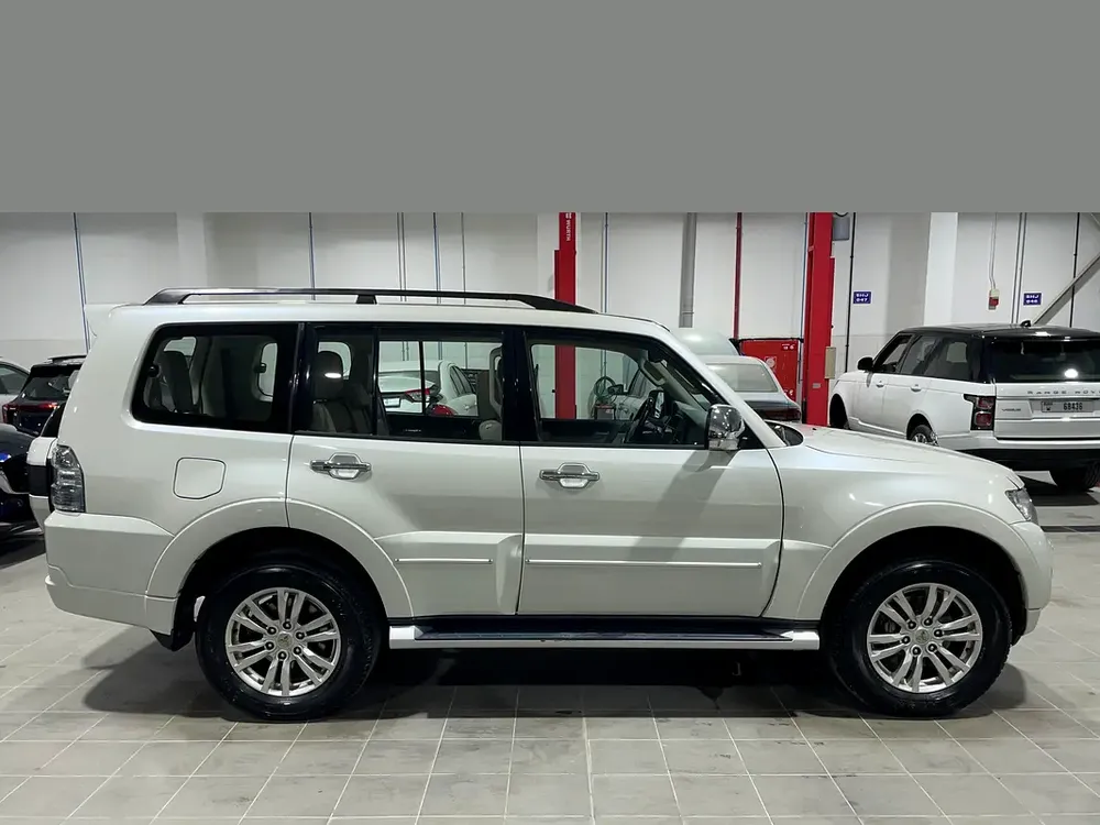 AED 998/m | 0 DP | Free 3 Months Warranty | Service History | 30 Day Return | MITSUBISHI PAJERO 2020 - Image 5