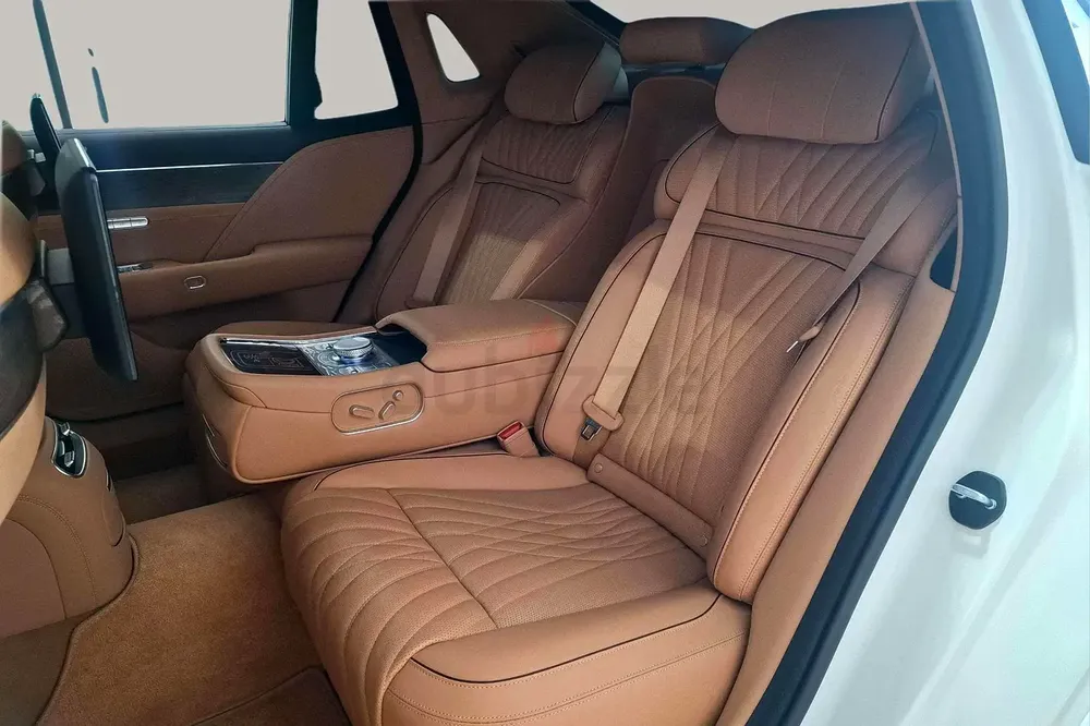 AED 4938/month | 2023 Genesis G90  | GCC Specs | Ref#420803 - Image 12