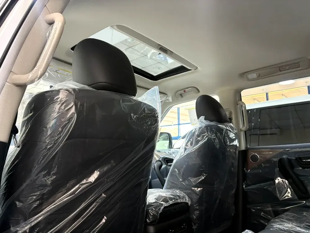 BRANDNEW Nissan Armada SL 2024 MODEL - Image 8