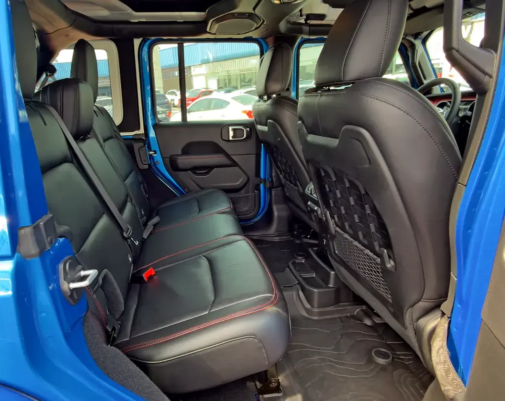 2023 Jeep Wrangler Rubicon V6, Dealer Warranty and Service Package, GCC Specifications - Image 12