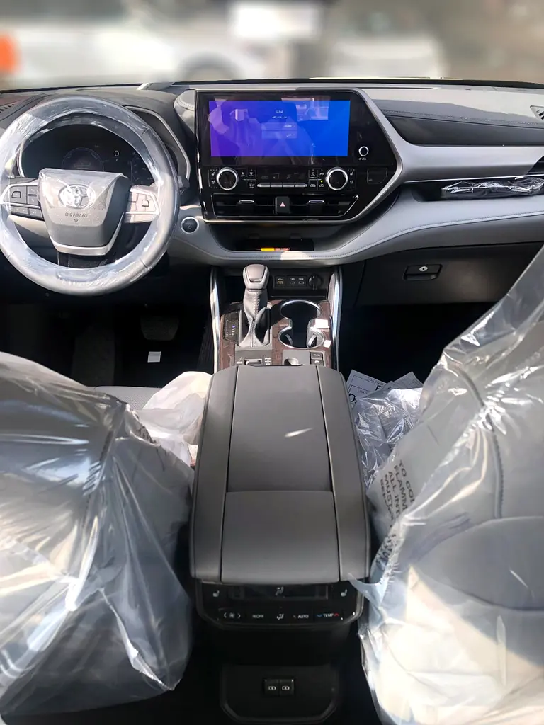 2026 Toyota Highlander Limited 2.5L AT Hybrid - Image 7