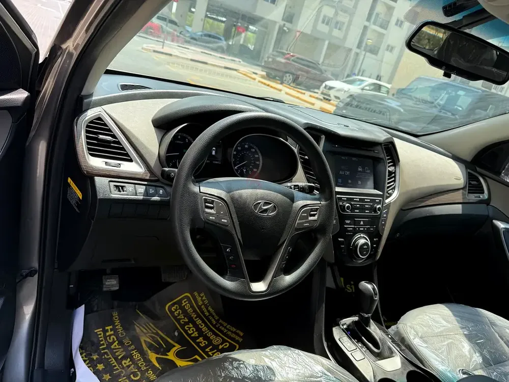2018 Hyundai Santa Fe SEL | American Specs | Well Maintained - Image 17
