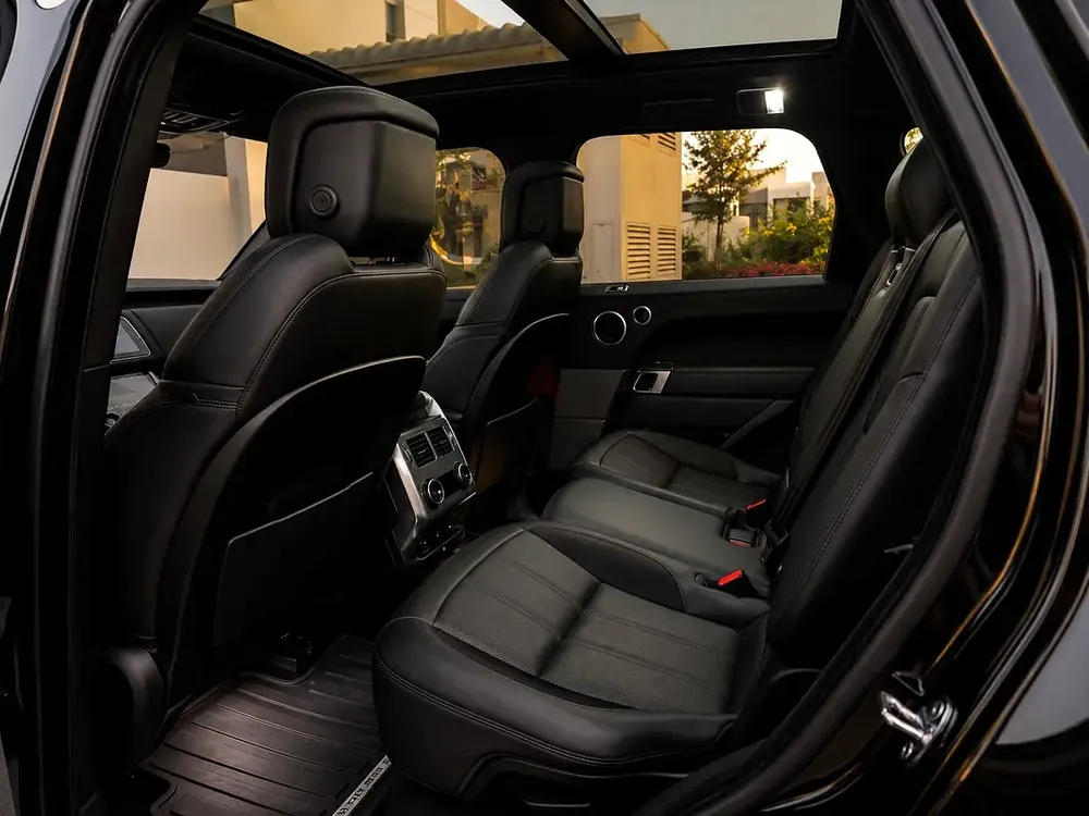 Range Rover Sport  - HST 2021 - Full Options - Image 7
