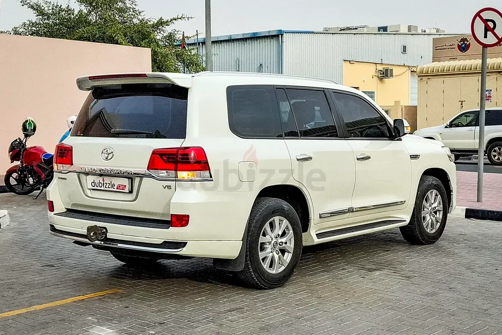 AED 2887/month | 2021 Toyota Land Cruiser  | GCC Specs | Ref#421072 - Image 6