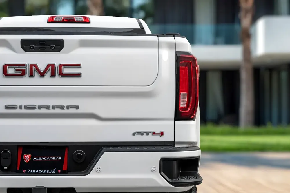 2,350 P.M |  Sierra AT4 | 0% Downpayment | LOW KM | WARRANTY! - Image 6
