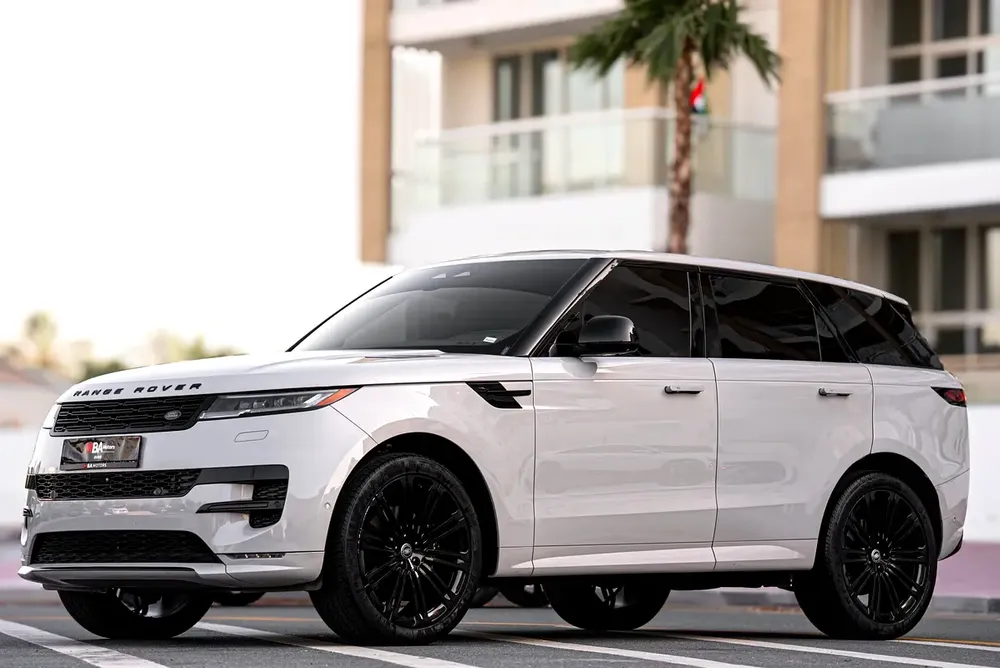 2024 Land Rover Range Rover Sport Dynamic SE - 24,000 kms - Image 4